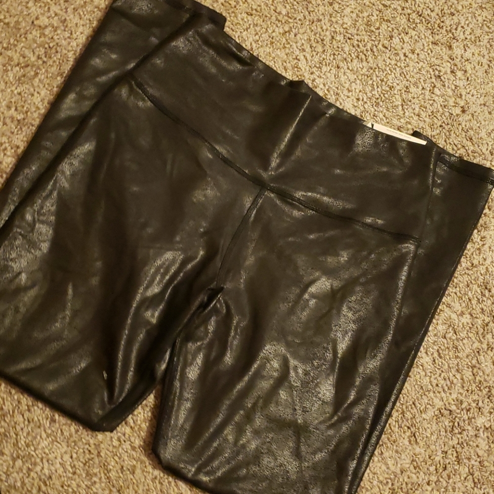 American Eagle crackle leggings